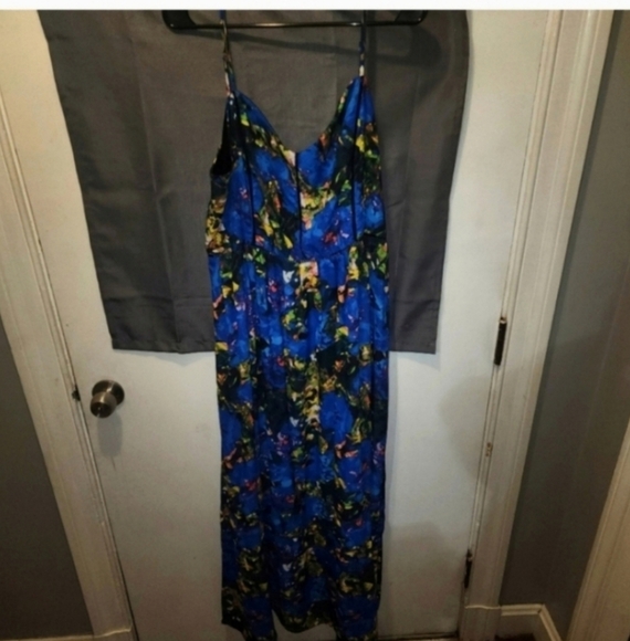 Nwot City chic STAIN GLASS PRINT MAXI DRESS IN PEACOCK - Picture 2 of 4